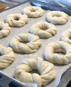 Simit Tadında Açma