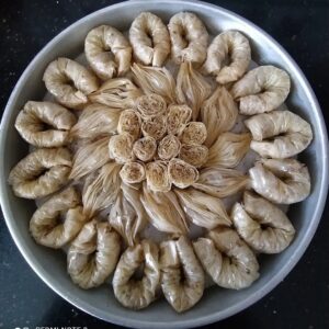 Baklavalık Yufkayla Çıtır Tatlı