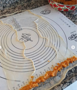 El Açması Gül Böreği