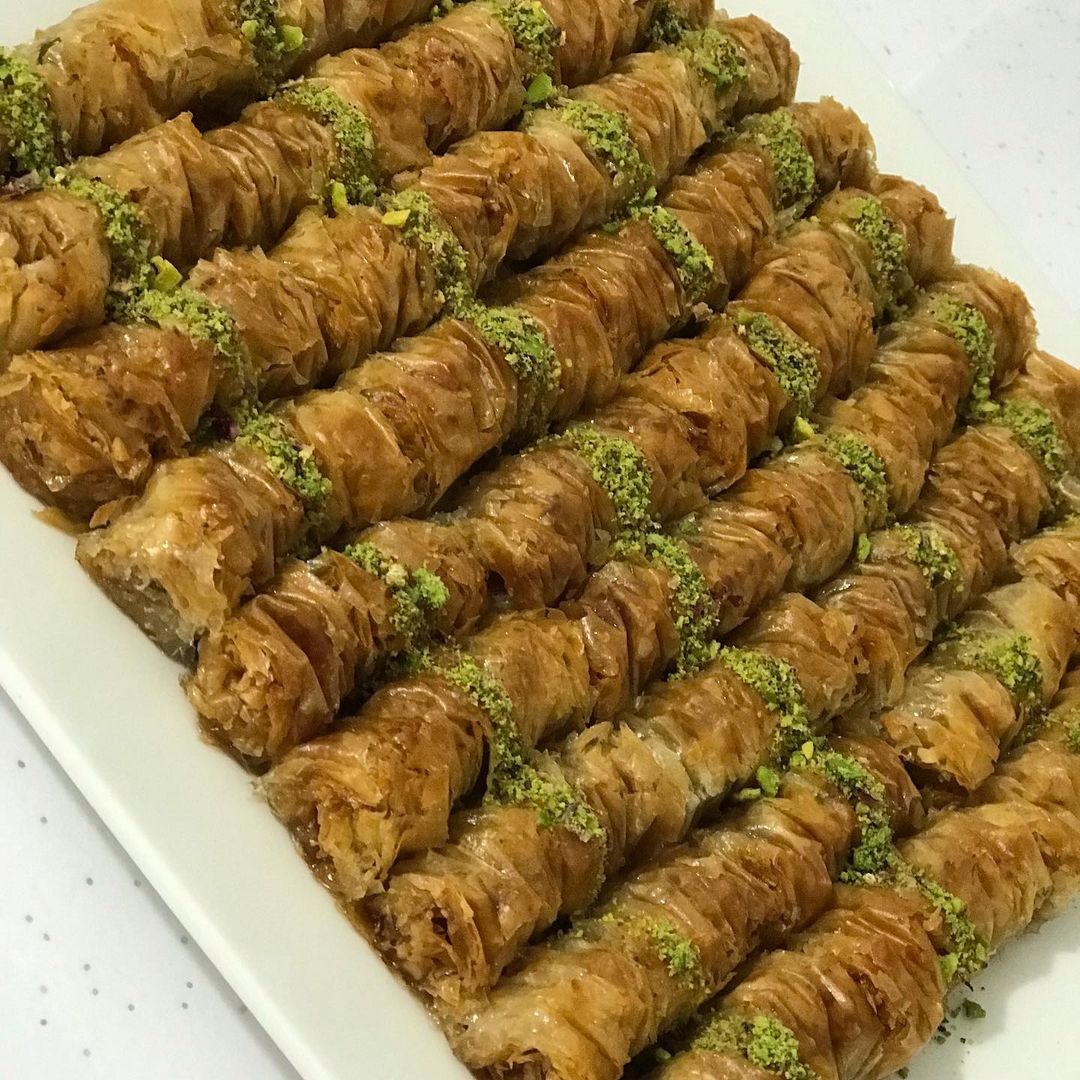 Baklavalık Yufkadan Çıtır Tatlı