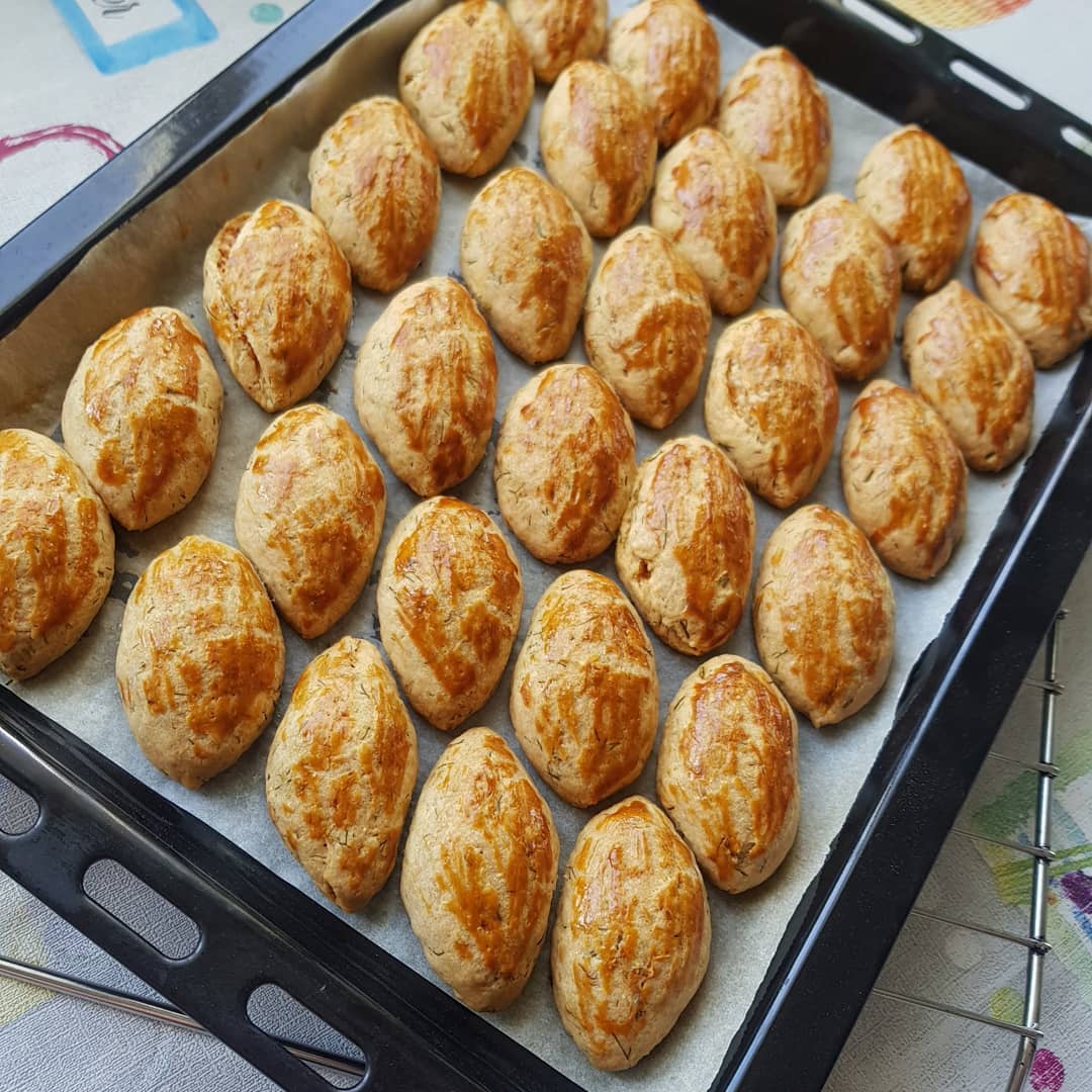 Dere Otlu Poğaça Tarifi