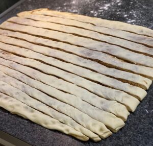 Porsiyonluk Haşhaşlı Bükme Çörek