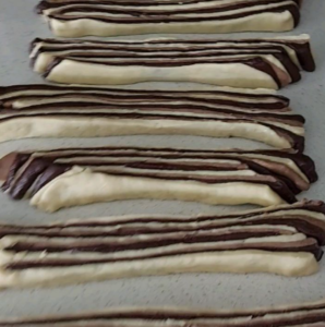 3 Renkli Tatlı Çörek