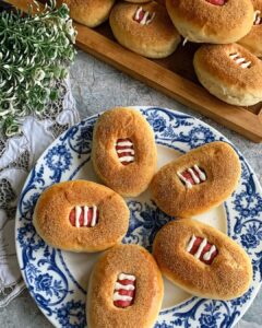 Sosisli Mantolu Pofidik Poğaça