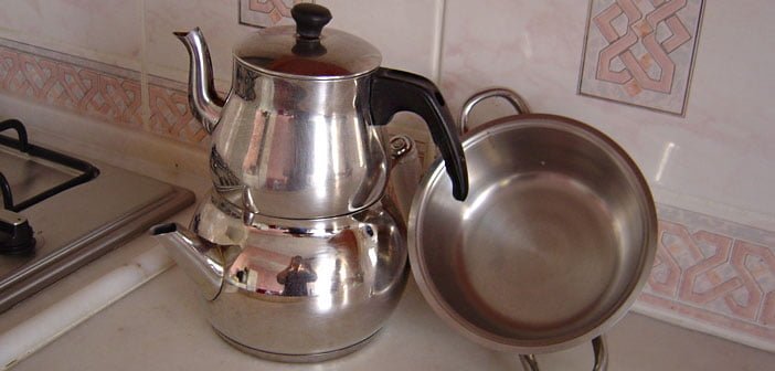 Evde Çaydanlığınızı 1 Dakikada Kendiniz Parlatabilirsiniz