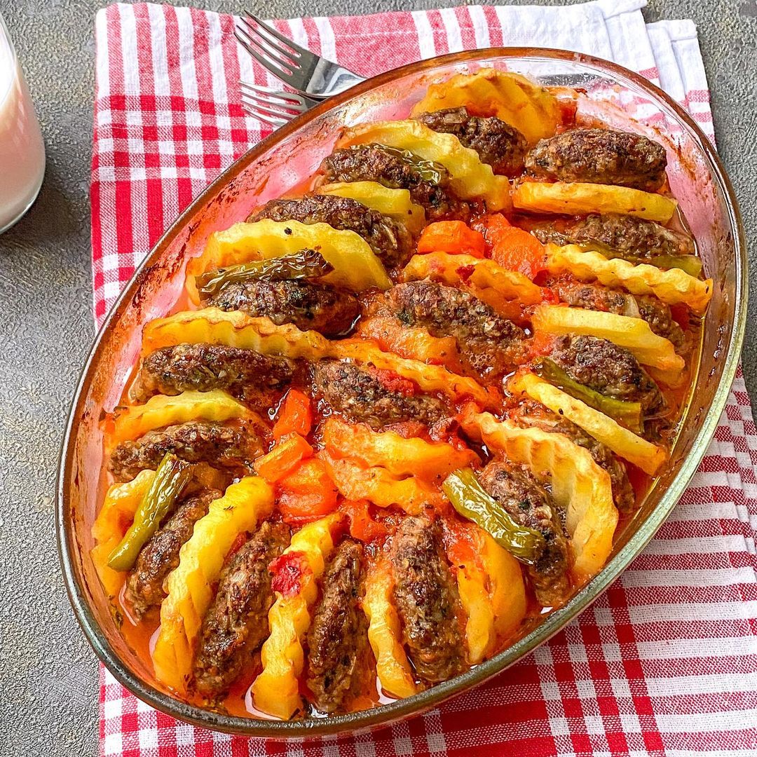 Fırında Köfte Patates Dizmesi
