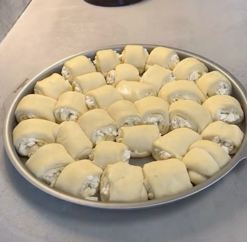 Pamuk Gibi Çok Kolay Yapılışlı Poğaça Tarifi