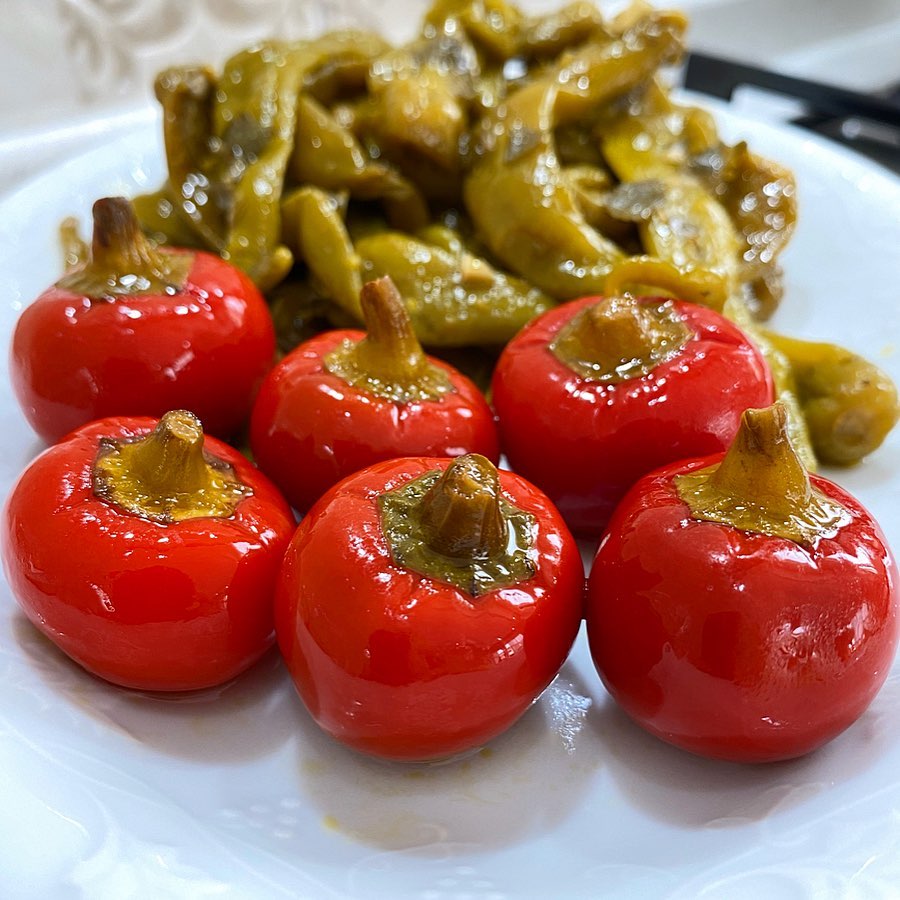 Domates Biberi Turşusu