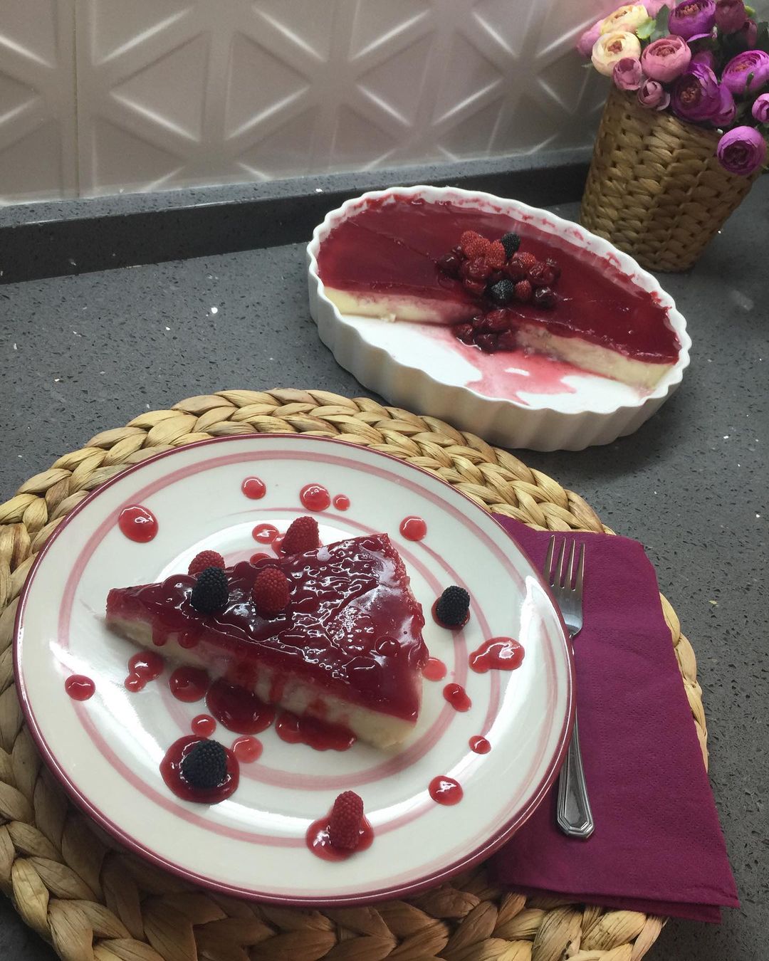 Meyve Soslu Muhallebi