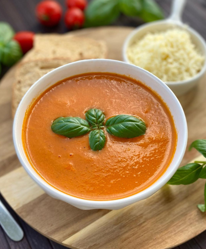 Közlenmiş Domates Çorbası