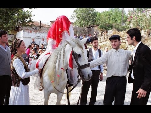 Zeynep İsimli Çok Güzel Bir Kız Vardı Onaltıya Yeni Bastığında