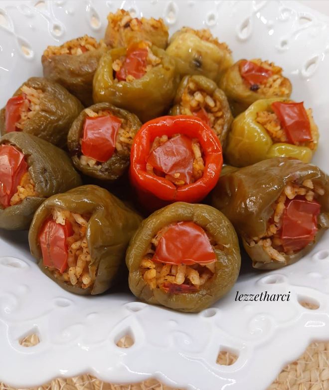 Zeytinyağlı Biber Dolması