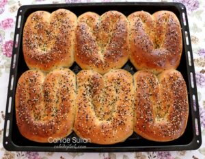 Isırgan Otlu El Açması Börek Tarifi