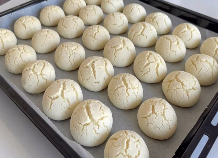 5 Dakikada Ağızda Kum Gibi Dağılan Nefis Çatlak Kurabiye