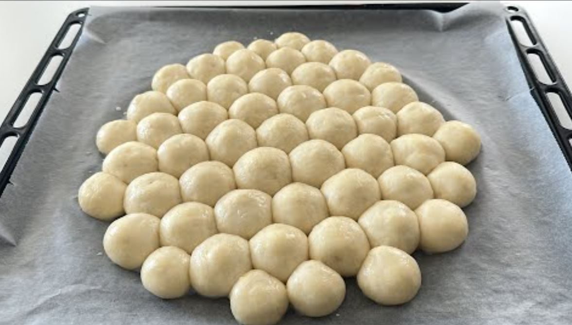 Kahvaltıya Bu Çöreğin Bağımlısı Olacaksınız Yoğurmasız En Yumuşak Kabarcık Ekmek