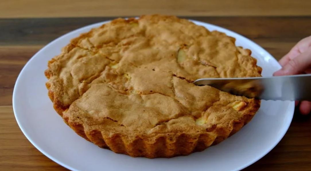 Evde Elma Varsa Mutlaka Yapın Ekonomik Elmalı Turta