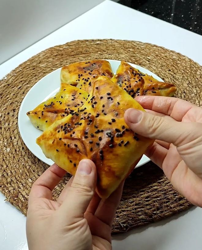 Bohça Şekilli Poğaça