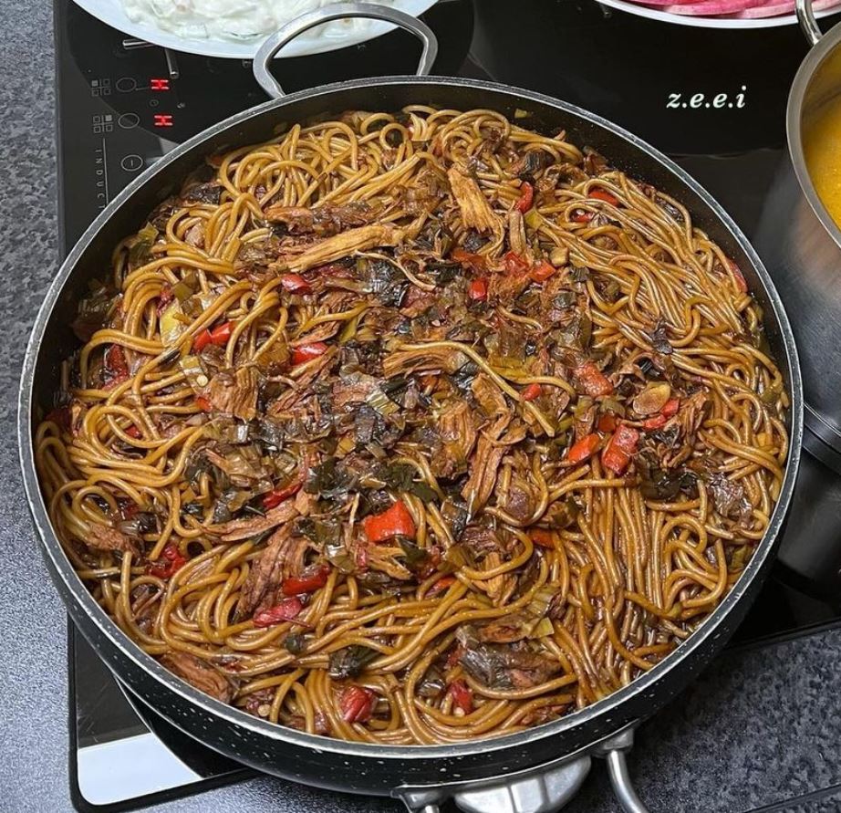 Pırasalı Soya Soslu Makarna