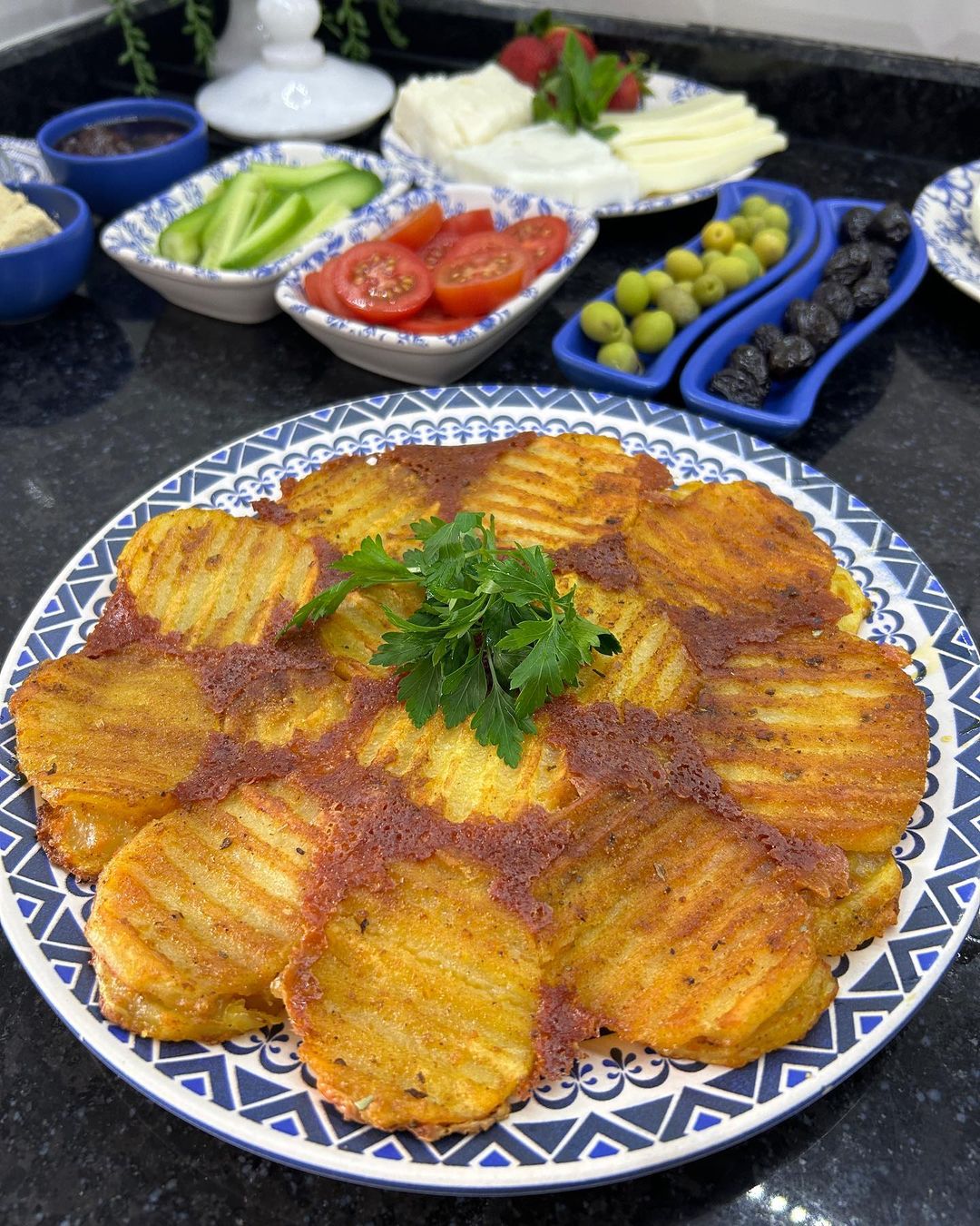 Tavada Kaşarlı Patates