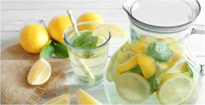 Sabahları Limonlu Su İçmek